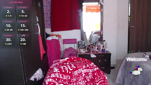 Snapshot of keyle_lewis23 chatting on December 19, 6:12 pm keyle lewis23 online show from December 19, 6:12 pm
