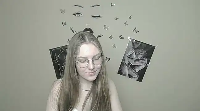 Snapshot of _AlMamiyy_ chatting on January 31, 4:06 pm  AlMamiyy  online show from January 31, 4:06 pm
