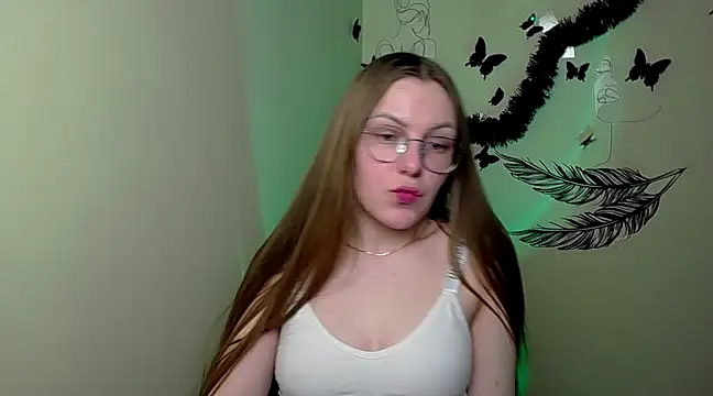 Snapshot of _AlMamiyy_ chatting on February 12, 3:40 am  AlMamiyy  online show from February 12, 3:40 am