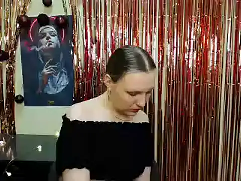 Snapshot of _AlMamiyy_ chatting on February 13, 4:39 pm  AlMamiyy  online show from February 13, 4:39 pm