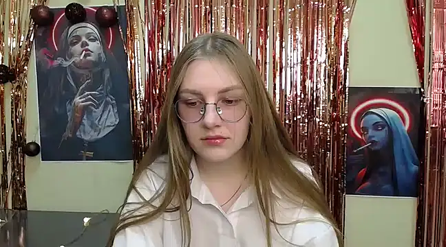 Snapshot of _AlMamiyy_ chatting on March 7, 1:18 pm  AlMamiyy  online show from March 7, 1:18 pm