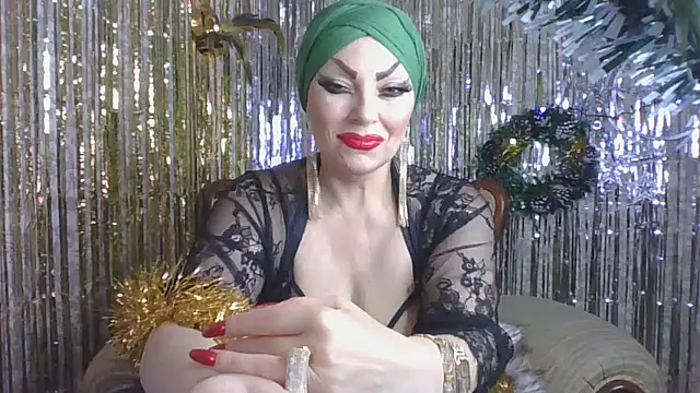Snapshot of Izabella_gold chatting on December 26, 11:46 pm Izabella gold online show from December 26, 11:46 pm