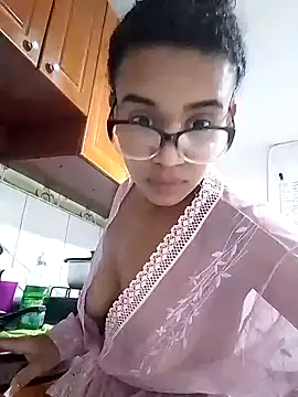 evafoxs online show from December 15, 12:49 pm