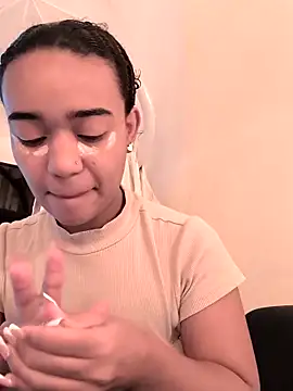 evafoxs online show from October 10, 6:07 pm