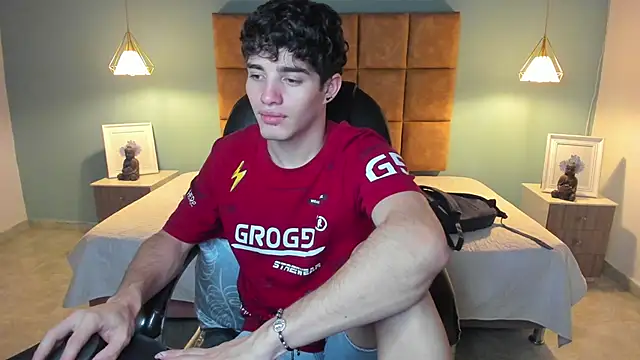 Snapshot of AlejooTwink chatting on November 16, 3:01 am AlejooTwink online show from November 16, 3:01 am