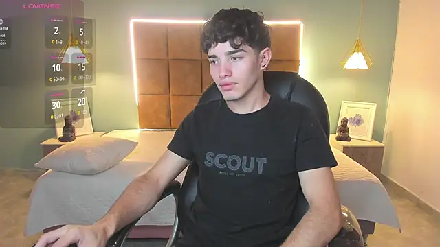 Snapshot of AlejooTwink chatting on November 27, 1:51 am AlejooTwink online show from November 27, 1:51 am