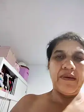 Snapshot of siri_duque chatting on February 1, 1:55 am siri duque online show from February 1, 1:55 am