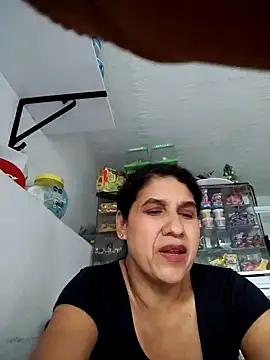 Snapshot of siri_duque chatting on February 2, 10:17 pm siri duque online show from February 2, 10:17 pm