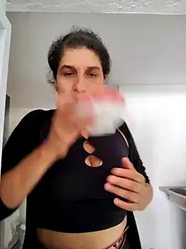 Snapshot of siri_duque chatting on February 10, 2:37 pm siri duque online show from February 10, 2:37 pm