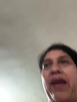 siri duque online show from February 12, 1:17 pm