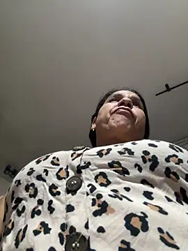 Snapshot of siri_duque chatting on May 24, 3:11 am siri duque online show from May 24, 3:11 am