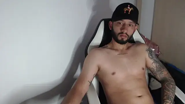 Snapshot of maxXximo777 chatting on March 18, 4:59 pm maxXximo777 online show from March 18, 4:59 pm