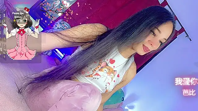 Snapshot of barbiedolls_x chatting on June 6, 1:11 am barbiedolls x online show from June 6, 1:11 am