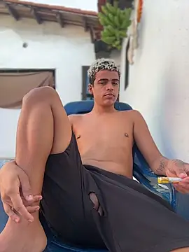 Leo bunny hot online show from February 1, 8:18 pm