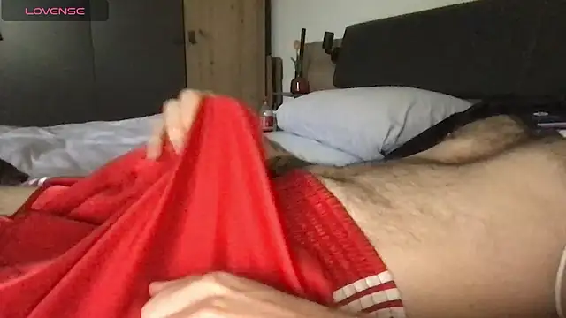 Snapshot of thewetshorts chatting on October 5, 6:56 am thewetshorts online show from October 5, 6:56 am