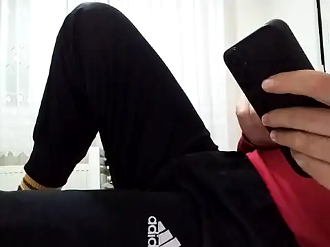 Snapshot of kopgelhadi chatting on December 3, 5:33 pm kopgelhadi online show from December 3, 5:33 pm