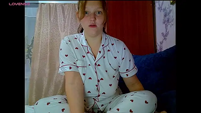 Snapshot of Aria__Dark chatting on September 18, 10:34 pm Aria  Dark online show from September 18, 10:34 pm
