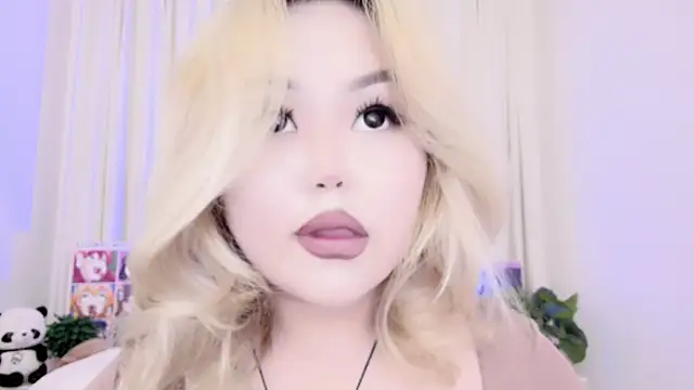 amelia sunlight online show from March 17, 1:14 am