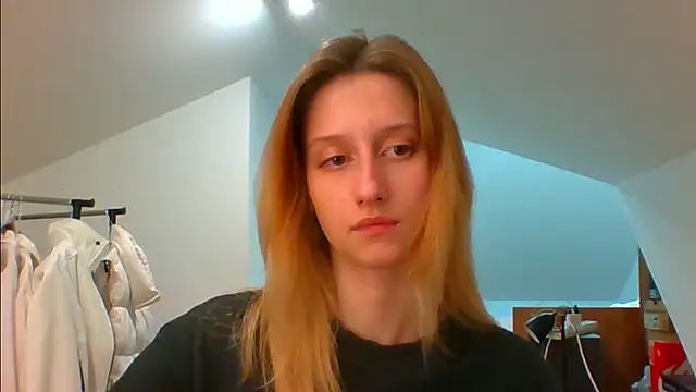 LUNA delight online show from December 13, 5:43 pm