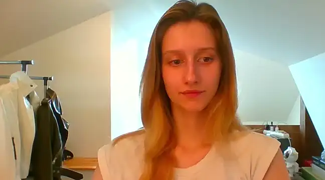 LUNA delight online show from February 21, 10:50 am