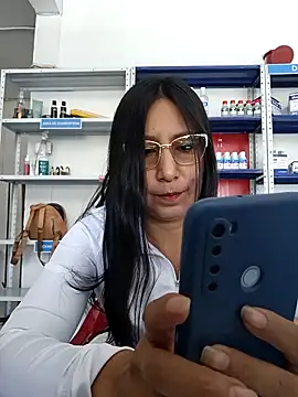 Megan jennerr online show from February 28, 2:20 pm