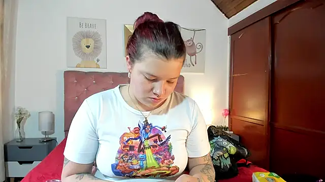 CelessteRedds online show from April 4, 11:40 am