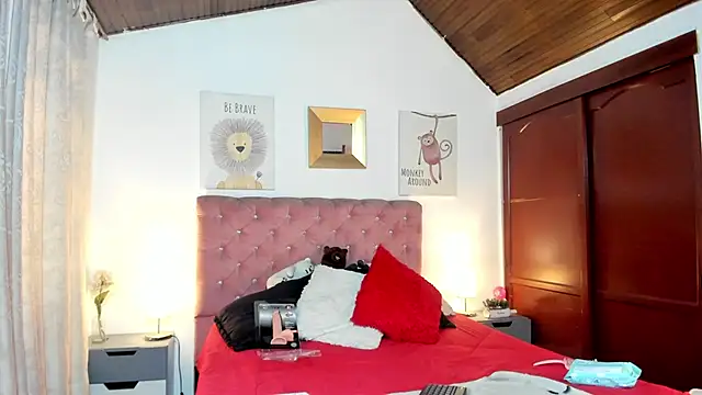 CelessteRedds online show from April 14, 11:38 am