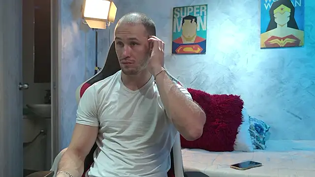 AxelFairchaild online show from March 3, 1:17 pm