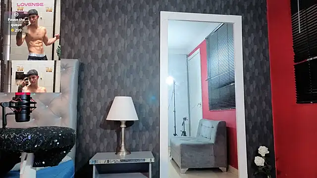 Cristopher23  online show from September 13, 8:19 pm