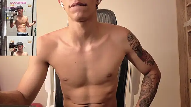 Cristopher23  online show from September 30, 4:12 pm