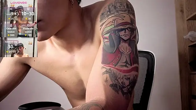 Cristopher23  online show from October 17, 9:56 am