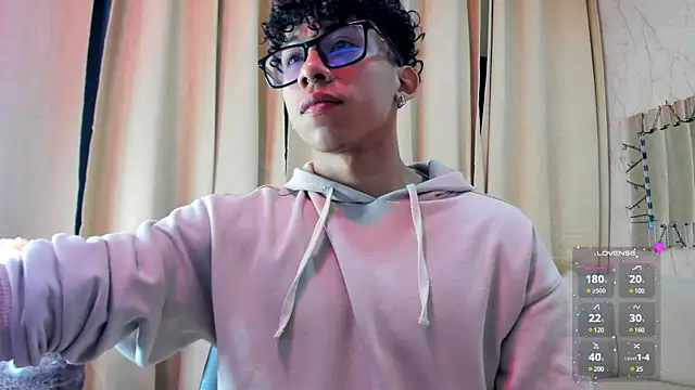 AkazaBoy  online show from January 11, 4:16 am