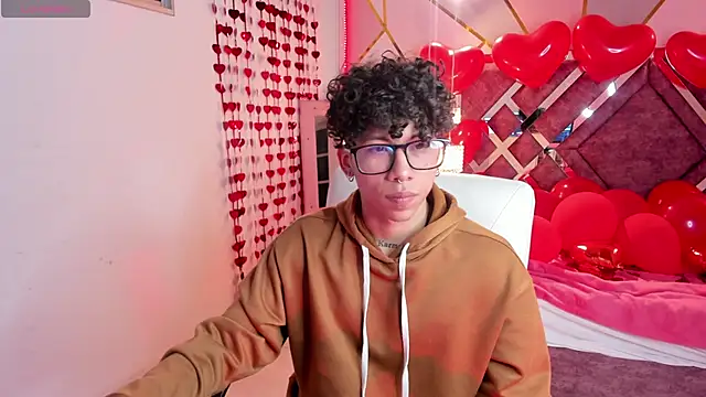 AkazaBoy  online show from February 16, 4:20 am