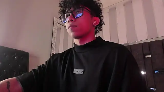 AkazaBoy  online show from March 23, 5:00 am