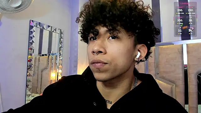 AkazaBoy  online show from March 27, 5:02 am