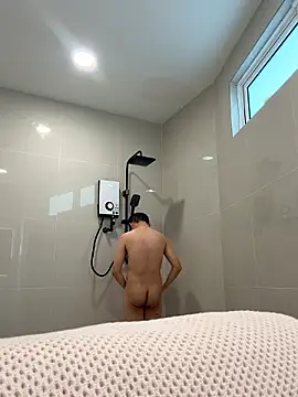 Snapshot of chrisss06 chatting on December 3, 10:28 am chrisss06 online show from December 3, 10:28 am