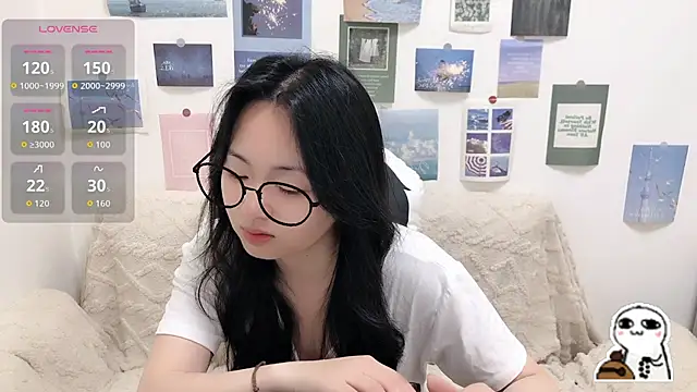 LiLiYbaby online show from February 11, 6:18 am