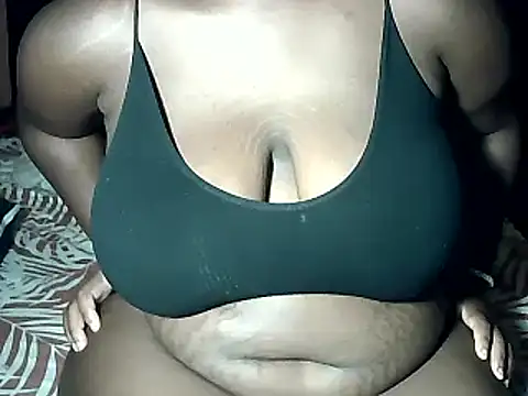 MelaninBear online show from February 4, 8:59 pm