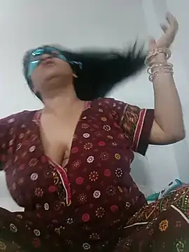 Punjabi beauty123 online show from October 31, 3:07 am