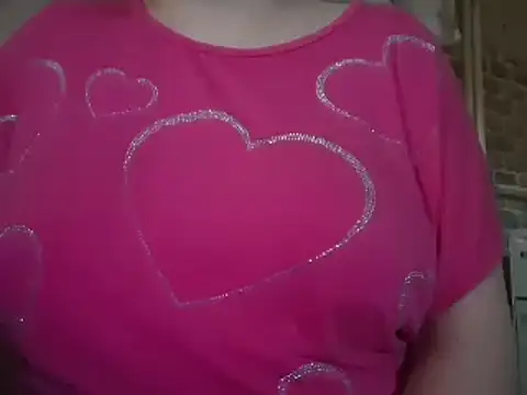 AalinnaK online show from December 20, 2:24 pm