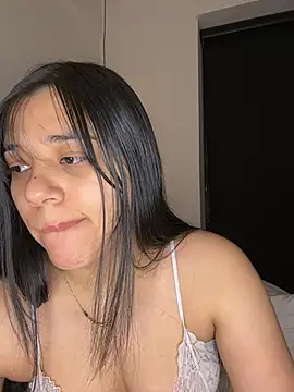 floriamANDjazmin online show from August 6, 3:08 am