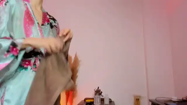 Snapshot of SailorxSindy chatting on December 11, 6:42 pm SailorxSindy online show from December 11, 6:42 pm