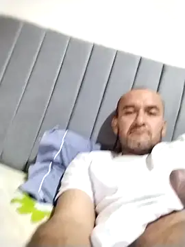 Snapshot of jota123345 chatting on January 6, 4:38 am jota123345 online show from January 6, 4:38 am