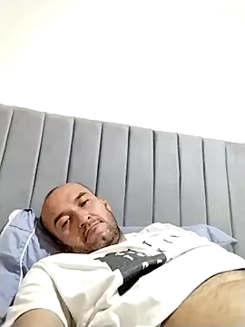 Snapshot of jota123345 chatting on January 7, 8:33 pm jota123345 online show from January 7, 8:33 pm