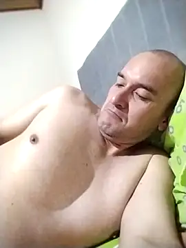 Snapshot of jota123345 chatting on February 8, 10:35 pm jota123345 online show from February 8, 10:35 pm