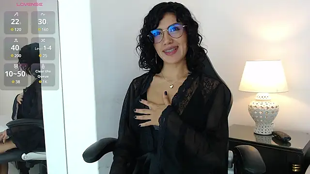 Snapshot of LeeThompson_ chatting on December 21, 4:52 am LeeThompson  online show from December 21, 4:52 am