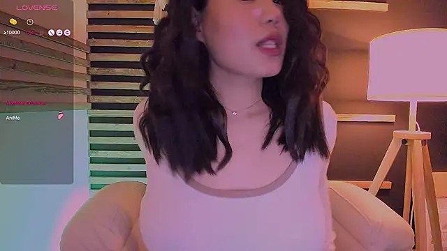 kimmy chi  online show from February 18, 4:59 pm