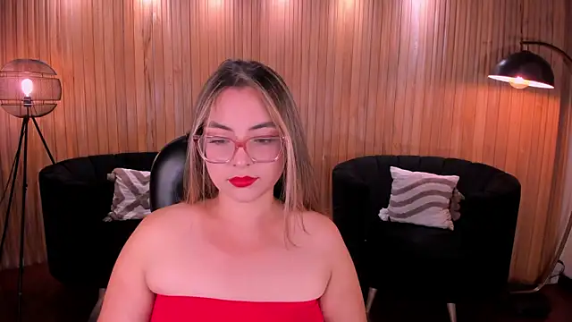 AllisonRogersX online show from April 5, 3:58 am