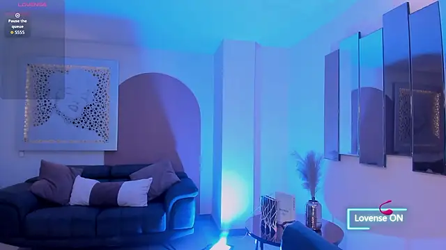 MaddisonLowe online show from February 14, 10:50 pm