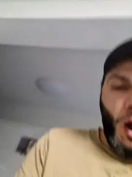 Snapshot of Cem-aus-Nrw-Krefeld chatting on December 13, 9:35 am Cem-aus-Nrw-Krefeld online show from December 13, 9:35 am